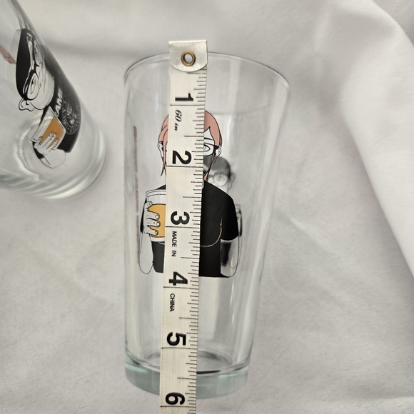 "Geeks Who Drink" Pint Glass, Obey Your Quizmaster Trivia Competition, Set of 5 - Picture 6 of 9